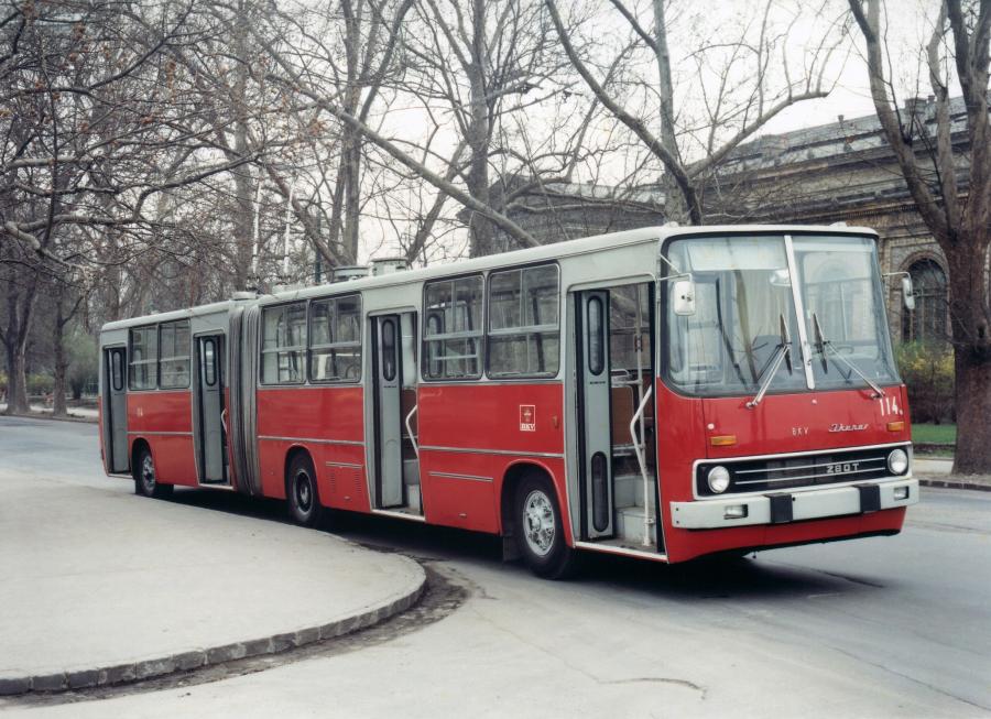  Ikarus 280T 1975 года  (фото 4 из 13)
